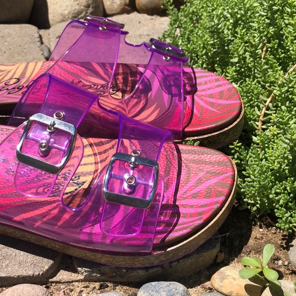 SALE! New Naughty Monkey Clear Mind Sandals - Picture 7 of 7